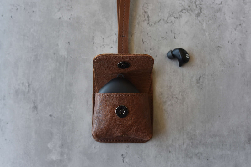 Leather Airpod Holder-2